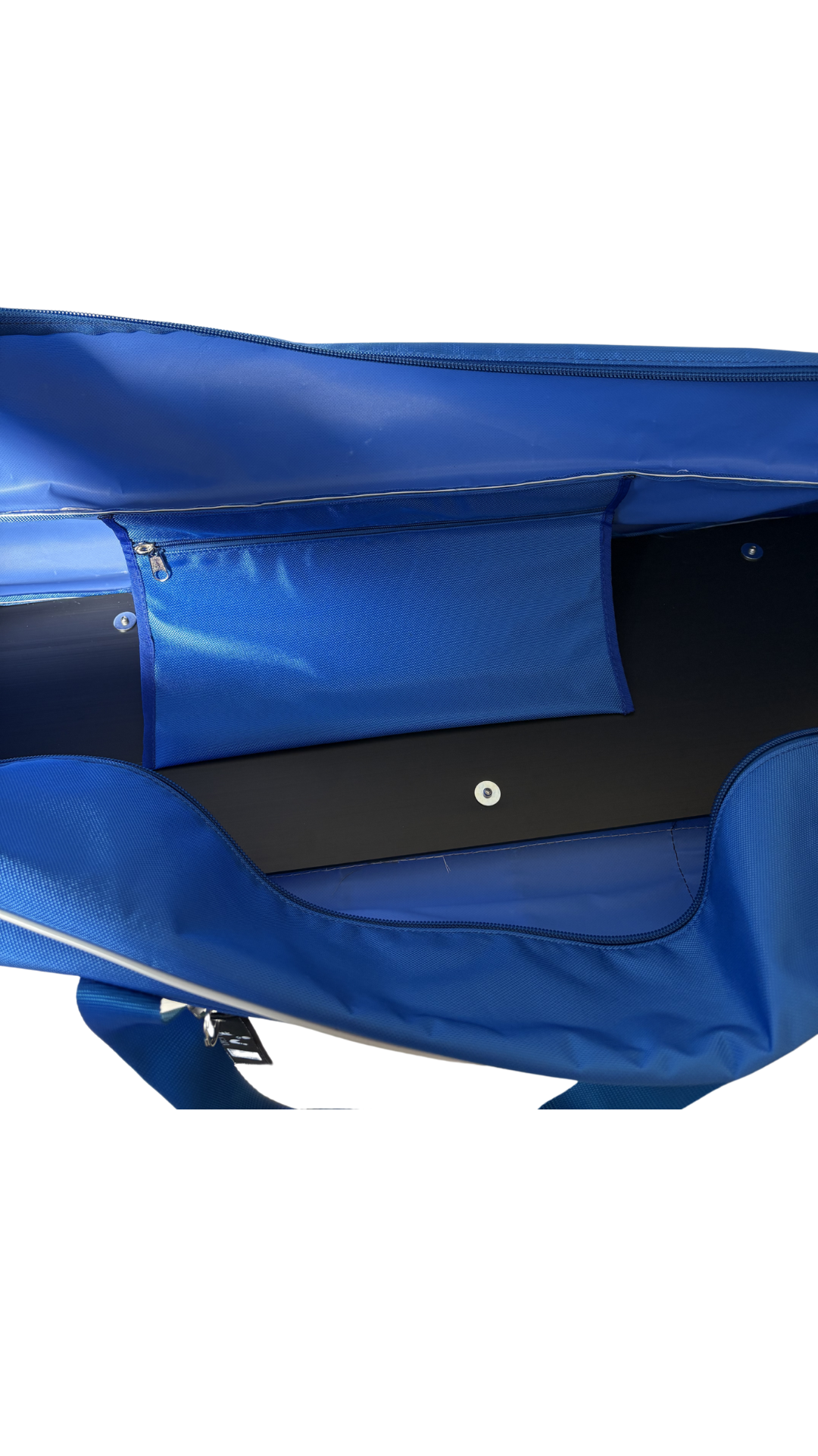 Single compartment wheeled bag